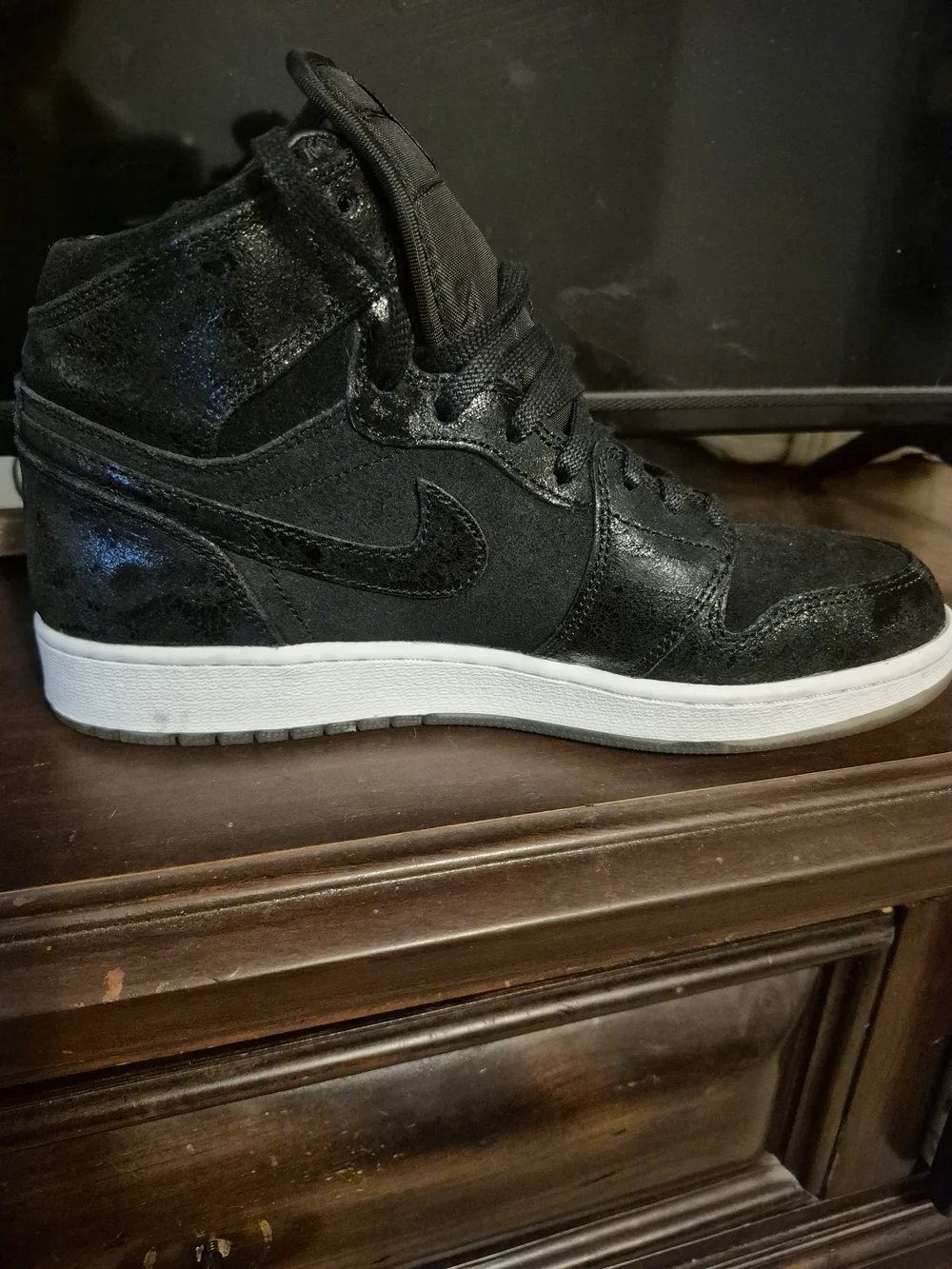 Air Jordan 1 Retro Heiress Black Suede High-Top Sneakers with White Midsole